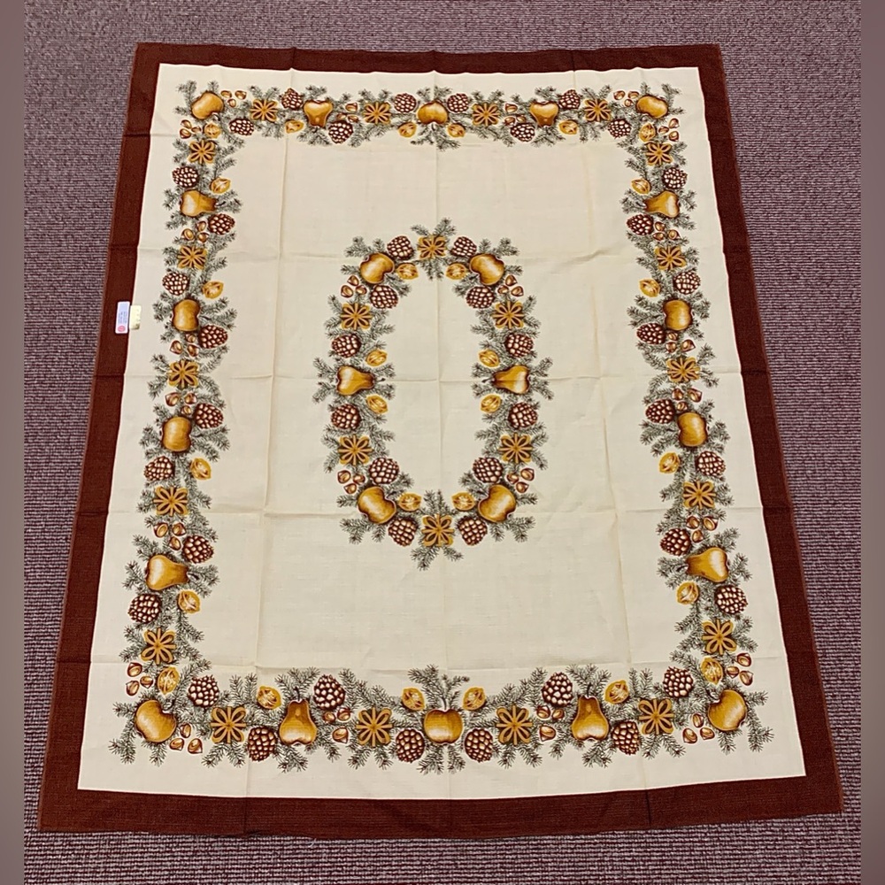 Mid Century Vintage Unused Corsican Imitation Linen Tablecloth NWT